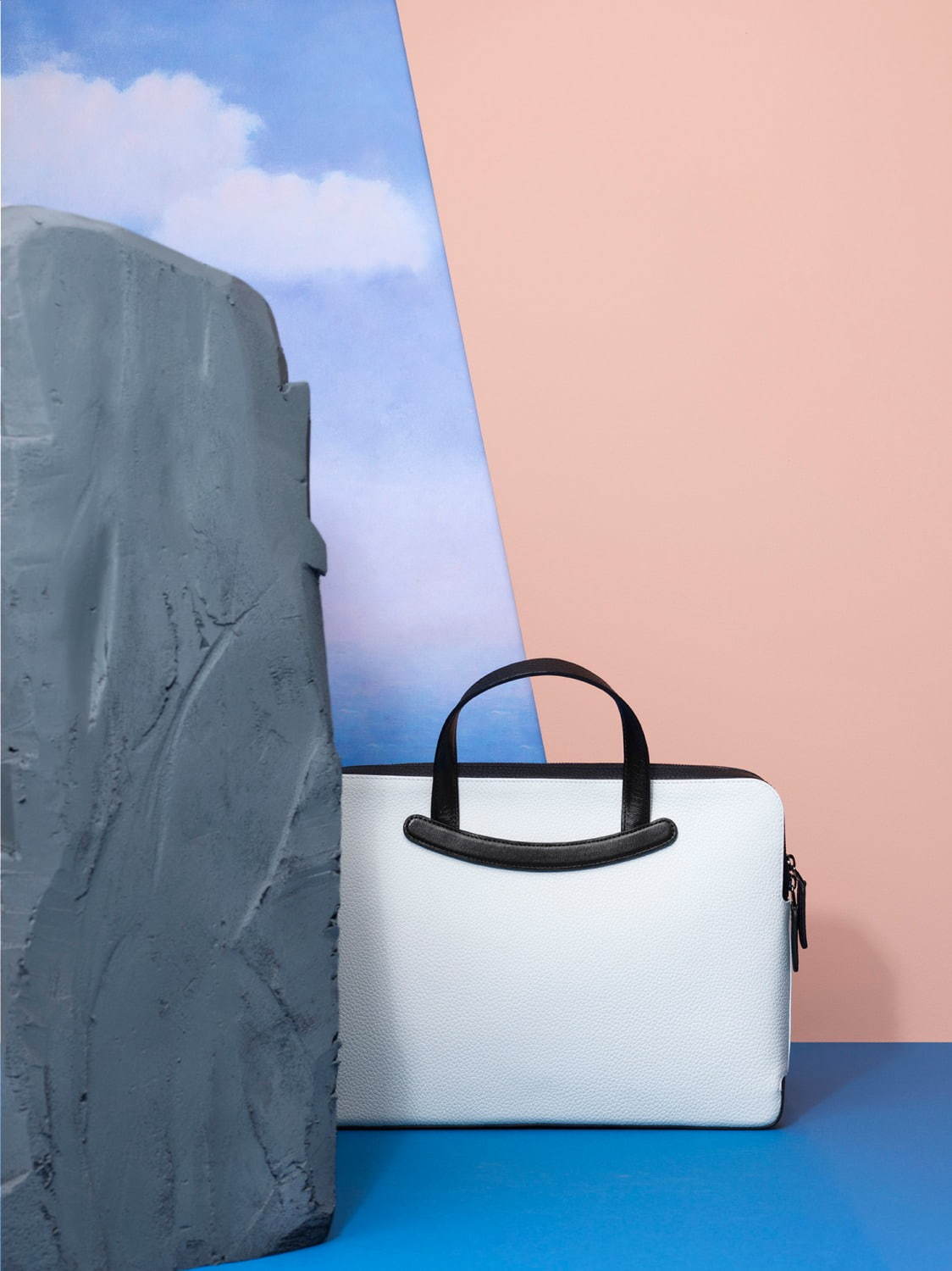 デルヴォー(DELVAUX) マグリットコレクション｜写真3