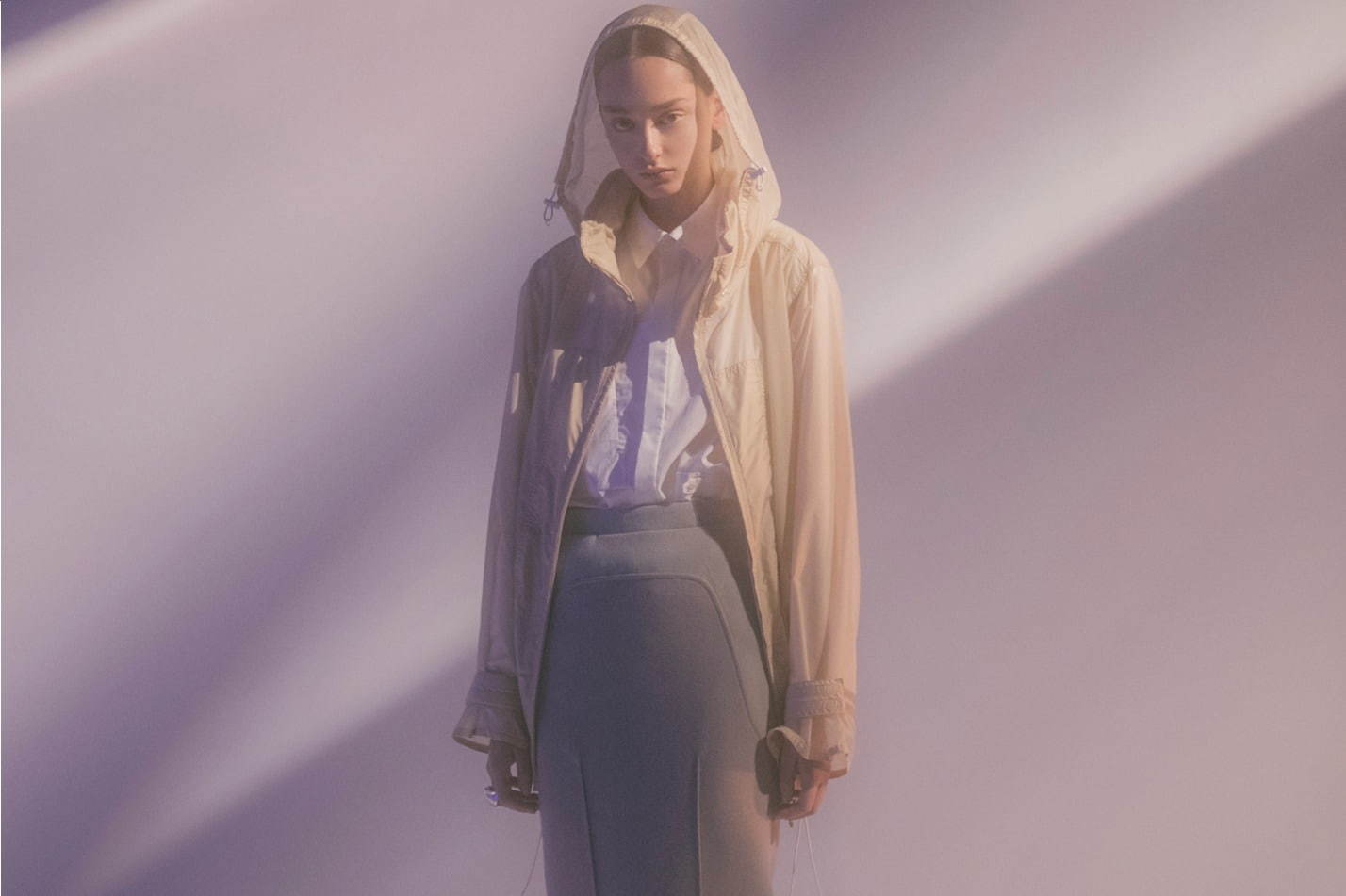 ハトラ 2019-20年秋冬コレクション - 中庸な存在としてのグレー、分類できない“谷の形”