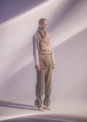 ハトラ(HATRA) 2019-20年秋冬ウィメンズコレクション  - 写真1