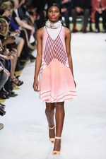 ミッソーニ 2013年春夏コレクション - 光のオーラで包まれたファンタジックリアルクローズ｜写真13