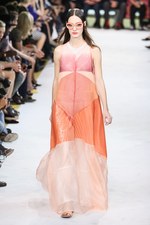 ミッソーニ 2013年春夏コレクション - 光のオーラで包まれたファンタジックリアルクローズ｜写真18