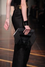 ジャンフランコ フェレ 2013年春夏コレクション - ブラックとホワイトで描く潔いフェミニティ｜写真36