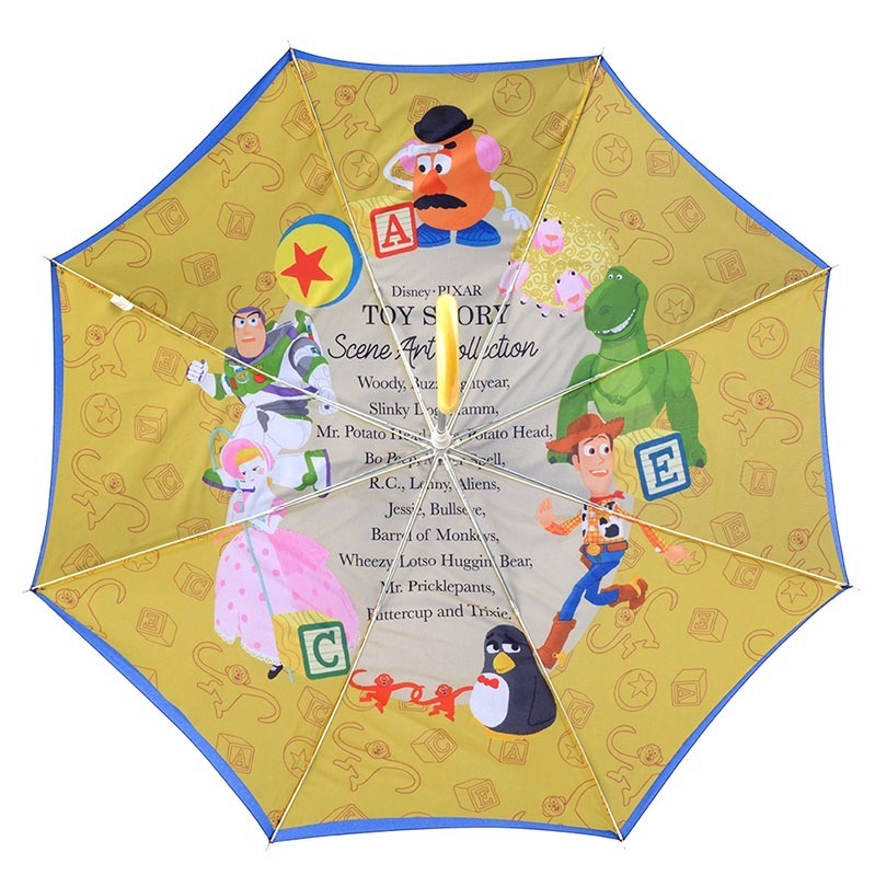 アラジン / トイ・ストーリー / くまのプーさんの傘、開くと内側にディズニーキャラクターが｜写真1