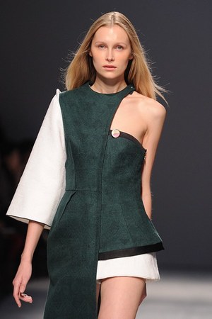 アガノヴィッチ(AGANOVICH) 2013年春夏ウィメンズコレクション  - 写真11