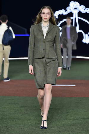 ブルックス ブラザーズ 2019年秋冬ウィメンズコレクション - 女性が 