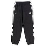 アディダス オリジナルス×ロンドン発ラジオ局、ユニフォーム着想Tシャツ＆ショーツなど｜写真27