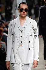 ジョルジオ アルマーニ 2020年ウィメンズリゾートコレクション - 島国・日本にオマージュを捧ぐ｜写真12