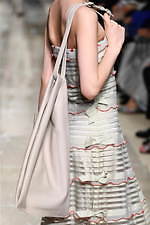 ジョルジオ アルマーニ 2020年ウィメンズリゾートコレクション - 島国・日本にオマージュを捧ぐ｜写真79