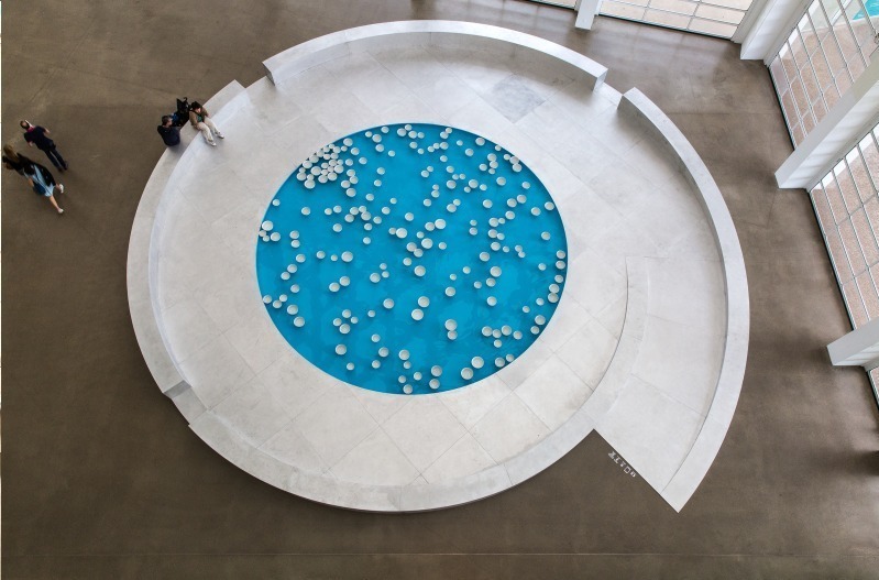 セレスト・ブルシエ＝ムジュノ《クリナメン v.2》2013年 Installation view: Centre Pompidou-Metz
