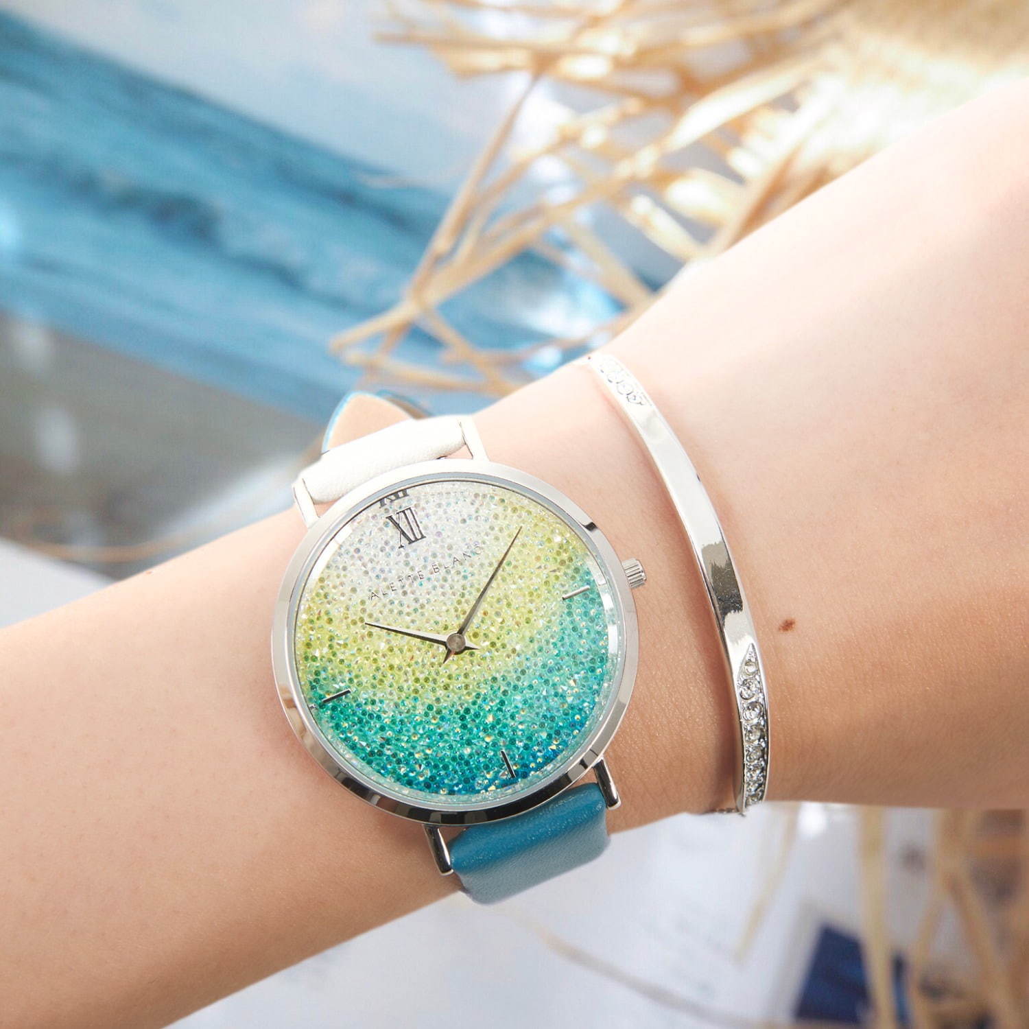 アレットブランの腕時計「ムーンフラワー」に新色、“キラキラ 