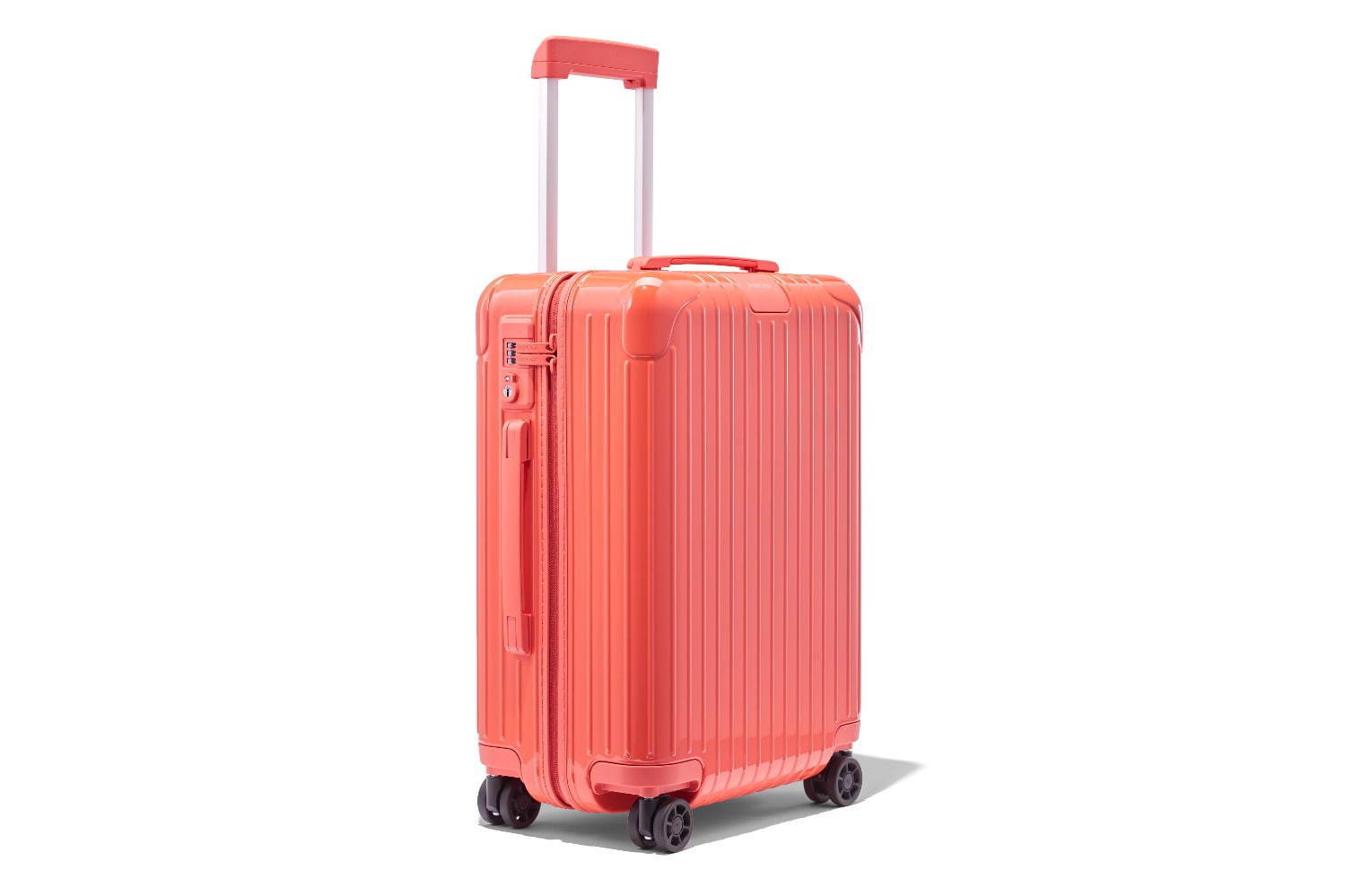 リモワ新色スーツケース“空から見た美しい場所”から着想の爽やかな4色｜写真1