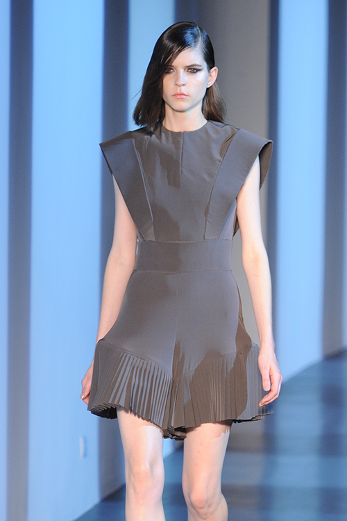 ミュグレー(MUGLER) 2013年春夏ウィメンズコレクション ディテール - 写真1