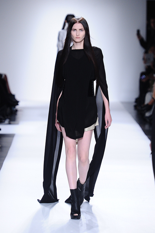 アン ドゥムルメステール(ANN DEMEULEMEESTER) 2013年春夏ウィメンズコレクション  - 写真14