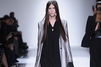 2013年春夏パリコレクション｜アン ドゥムルメステール 2013年春夏コレクション - 抑制と解放でつくるエレガンス