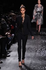 ニナ リッチ 2013年春夏コレクション - コケティッシュな魅力にあふれたパリモード｜写真4