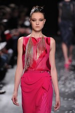 ニナ リッチ 2013年春夏コレクション - コケティッシュな魅力にあふれたパリモード｜写真14