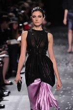 ニナ リッチ 2013年春夏コレクション - コケティッシュな魅力にあふれたパリモード｜写真25