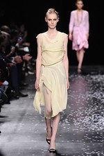 ニナ リッチ 2013年春夏コレクション - コケティッシュな魅力にあふれたパリモード｜写真27