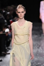 ニナ リッチ 2013年春夏コレクション - コケティッシュな魅力にあふれたパリモード｜写真28