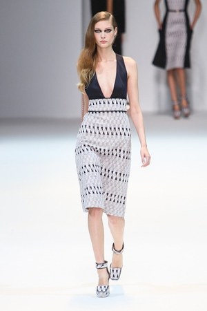 ギ ラロッシュ(Guy Laroche) 2013年春夏ウィメンズコレクション  - 写真31