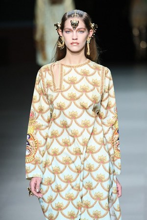 マニッシュ アローラ(manish arora) 2013年春夏ウィメンズコレクション  - 写真4