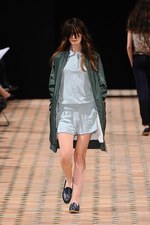 ジュリアン デイヴィッド 2013年春夏コレクション - 思春期の自分探しの旅を愛らしく表現｜写真21