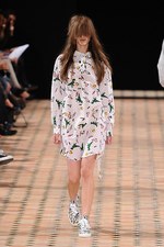 ジュリアン デイヴィッド 2013年春夏コレクション - 思春期の自分探しの旅を愛らしく表現｜写真25