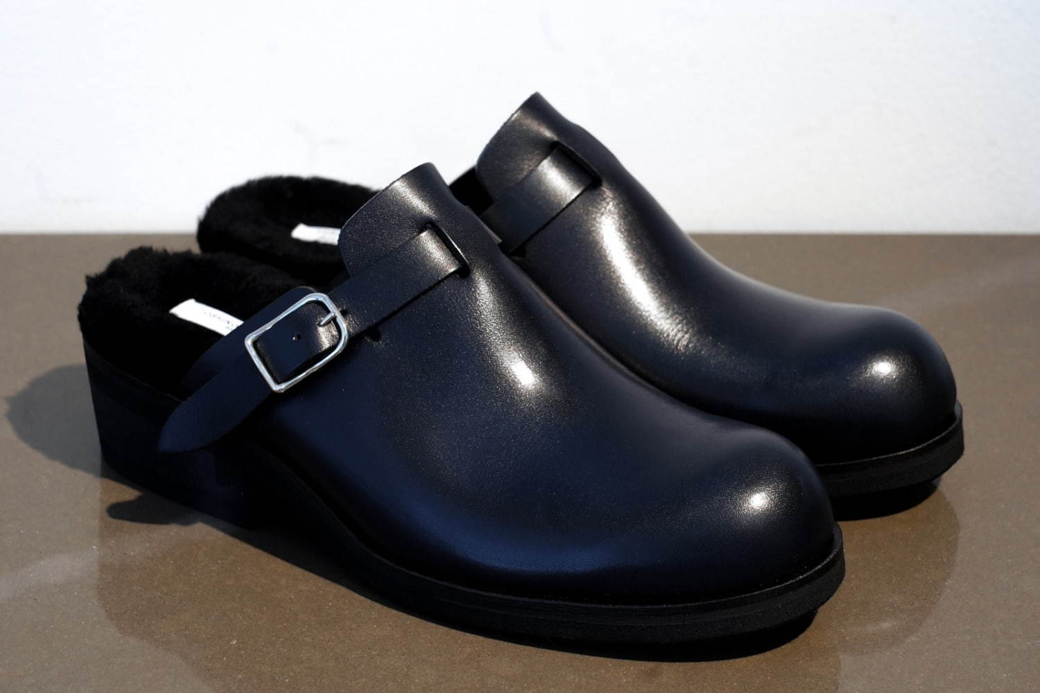 SLIPONCLOGS(FUR) 45,000円＋税