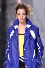 イッセイ ミヤケ 2013年春夏コレクション - 鳥の羽ばたきにインスパイアされたプリント革命｜写真48