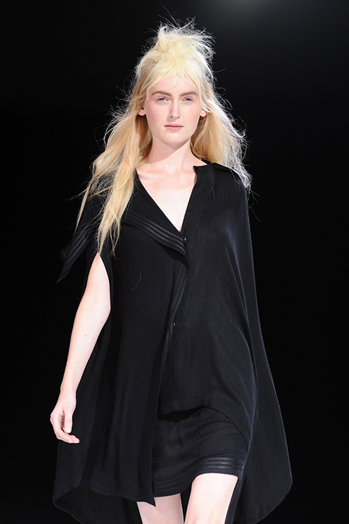 ヨウジヤマモト(Yohji Yamamoto) 2013年春夏ウィメンズコレクション  - 写真82