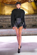 アレキサンダー ワン 2020年春夏ウィメンズコレクション、自信に溢れたリュクスなアクティブスタイル｜写真9