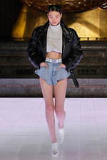 アレキサンダー ワン 2020年春夏ウィメンズコレクション、自信に溢れたリュクスなアクティブスタイル｜写真14