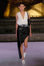 アレキサンダー ワン 2020年春夏ウィメンズコレクション、自信に溢れたリュクスなアクティブスタイル｜写真19