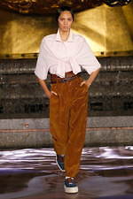 アレキサンダー ワン 2020年春夏ウィメンズコレクション、自信に溢れたリュクスなアクティブスタイル｜写真27