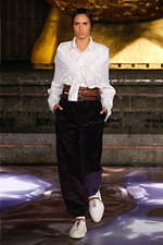 アレキサンダー ワン 2020年春夏ウィメンズコレクション、自信に溢れたリュクスなアクティブスタイル｜写真28