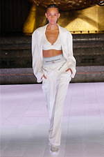 アレキサンダー ワン 2020年春夏ウィメンズコレクション、自信に溢れたリュクスなアクティブスタイル｜写真39