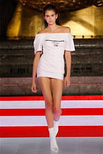 アレキサンダー ワン 2020年春夏ウィメンズコレクション、自信に溢れたリュクスなアクティブスタイル｜写真48