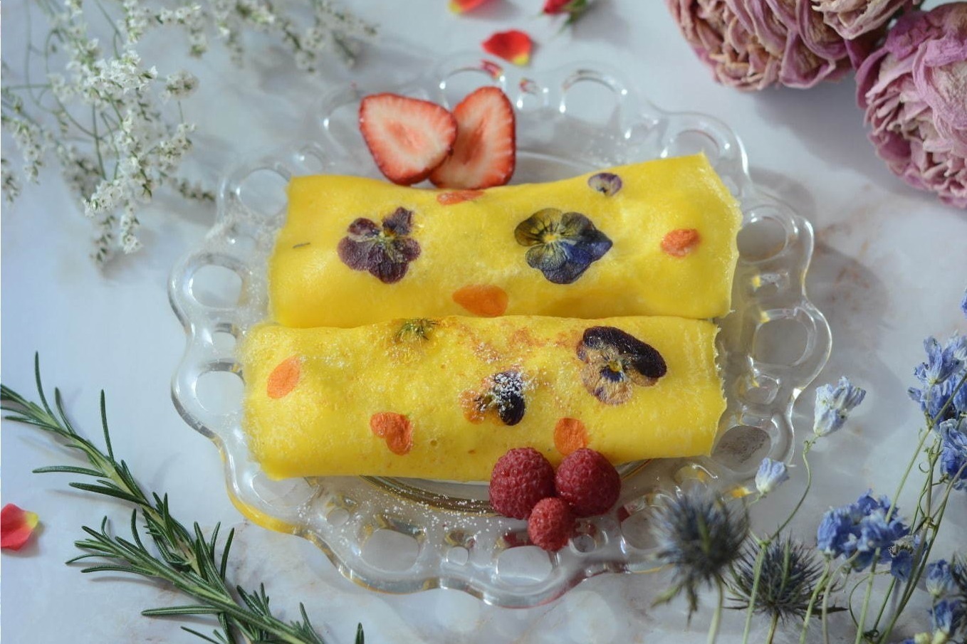 ガーリー｜花カフェ「グムグム(gmgm)」が高円寺に、“食べられる花”のクレープやフレンチトースト