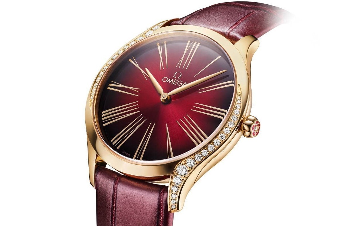 オメガのレディース腕時計「トレゾア」新作、“月の輝き”に着想したゴールドケース