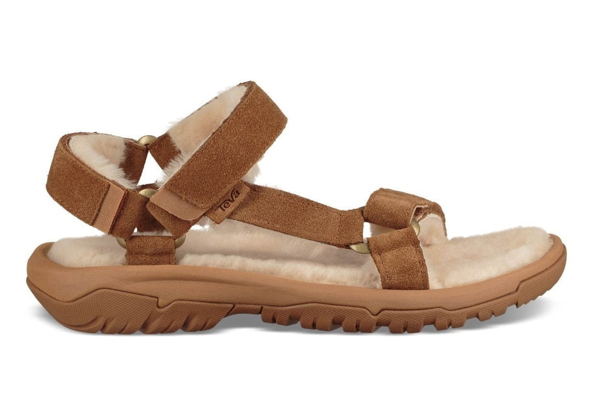 Teva新作スポーツサンダル、“スエード×ファー”やメタリックストラップの厚底モデル