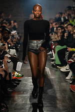 ジョン ローレンス サリバン 2020年春夏コレクション - インダストリアルな世界に反響するノイズ｜写真12