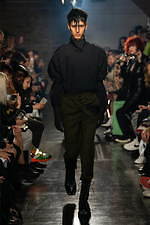 ジョン ローレンス サリバン 2020年春夏コレクション - インダストリアルな世界に反響するノイズ｜写真17