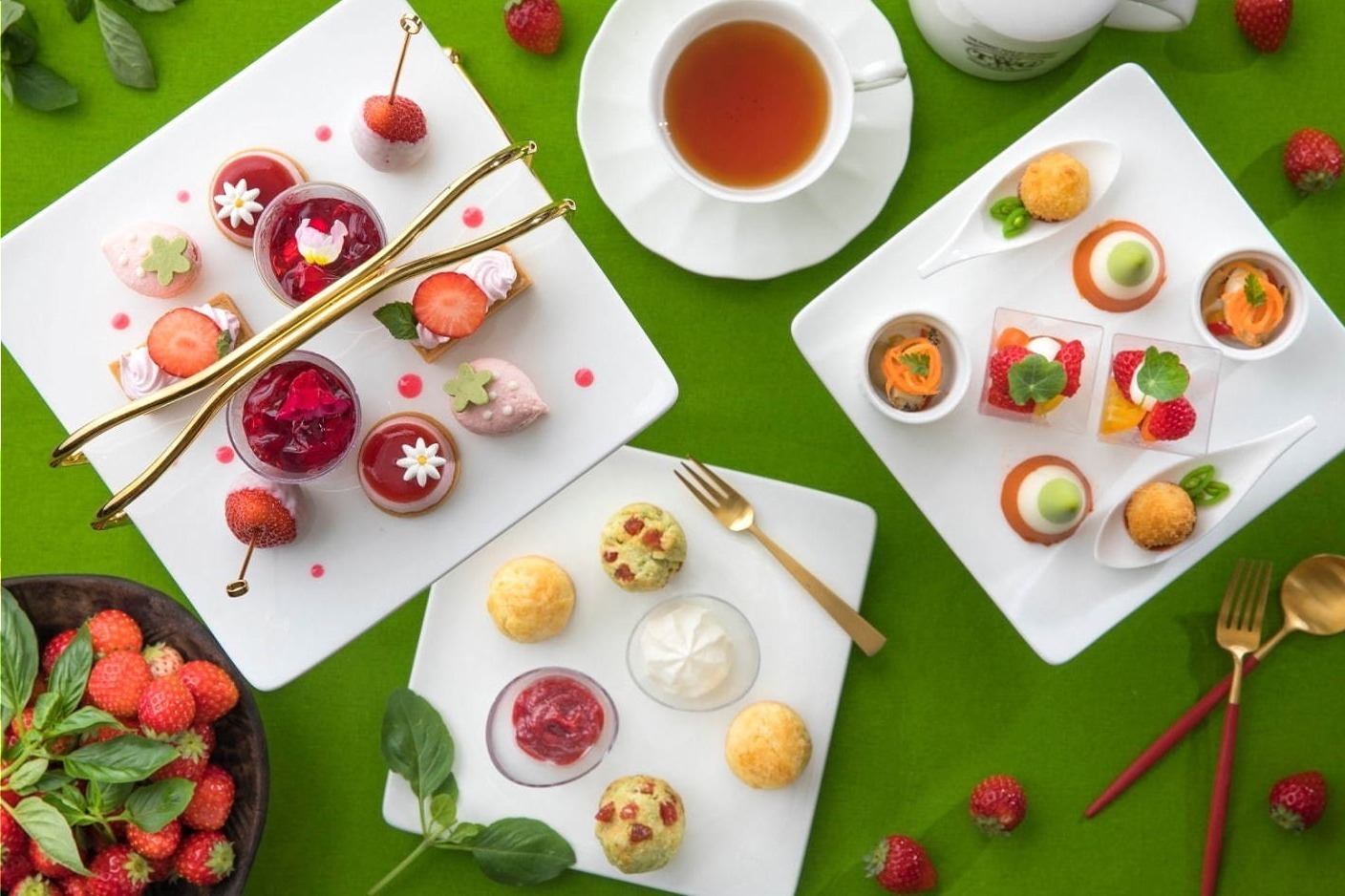 シェラトン都ホテル東京「夏いちごアフタヌーンティー」