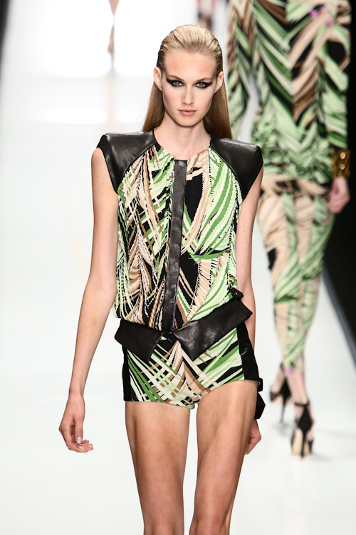 レオナール 2013年春夏<span>コレクション</span> - 写真11