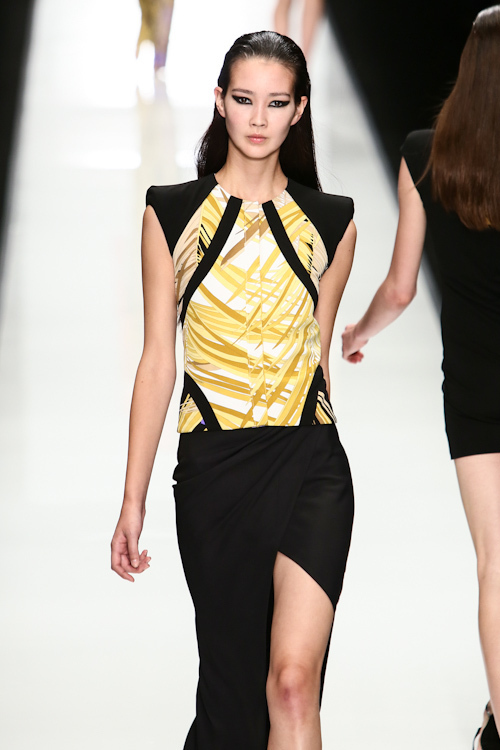 レオナール 2013年春夏<span>コレクション</span> - 写真14