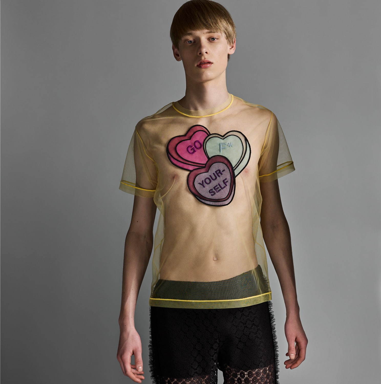 VIKTOR&ROLF ヴィクターアンドロルフ　Tシャツ 写真10/10｜ヴィクター＆ロルフ「NO」ドレス着想のチュールT