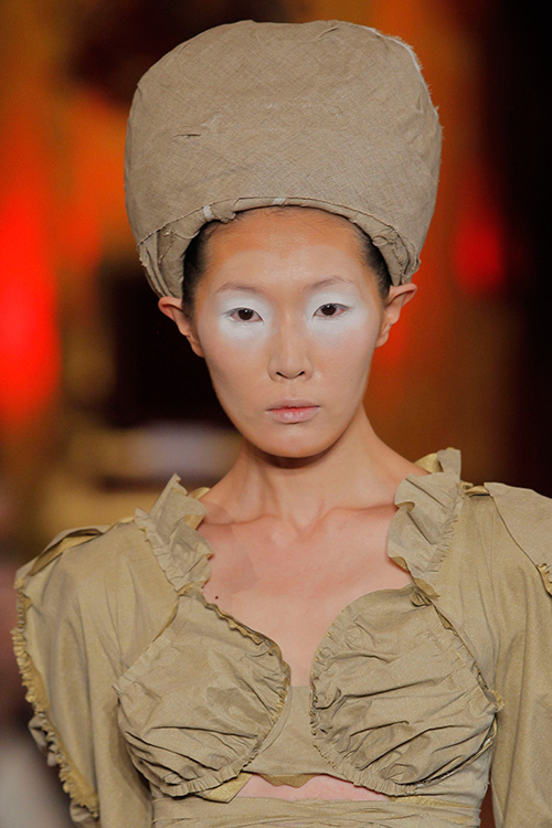 ヴィヴィアン・ウエストウッド ゴールドレーベル(Vivienne Westwood Gold Label) 2013年春夏ウィメンズコレクション  - 写真56