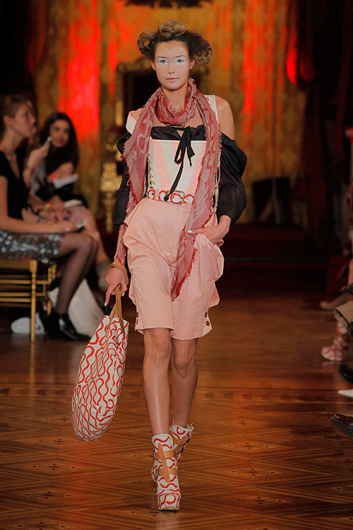 ヴィヴィアン・ウエストウッド ゴールドレーベル(Vivienne Westwood Gold Label) 2013年春夏ウィメンズコレクション  - 写真57