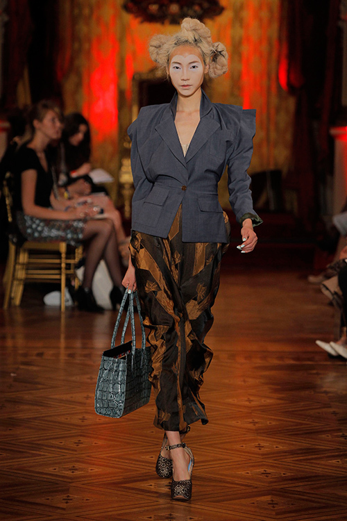 ヴィヴィアン・ウエストウッド ゴールドレーベル(Vivienne Westwood Gold Label) 2013年春夏ウィメンズコレクション  - 写真86