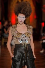 ヴィヴィアン・ウエストウッド ゴールドレーベル 2013年春夏コレクション - 気候改革｜写真42